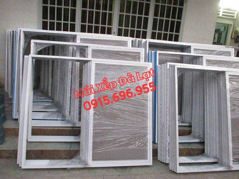 Cửa lưới chống muỗi cố định là gì?
