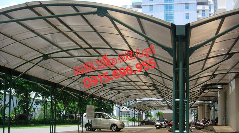 Mái che nhà xe dạng cố định bằng khung thép